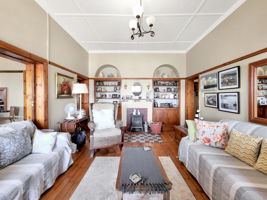 6 Bedroom Property for Sale in Muizenberg Western Cape